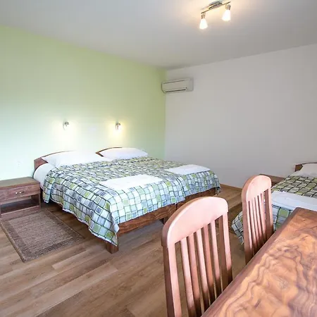 Tourist Farm Megušar *