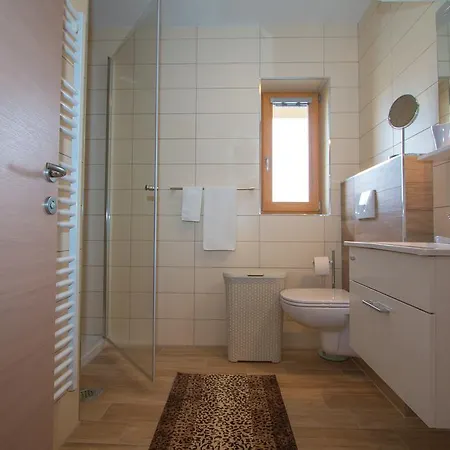 Tourist Farm Megusar Фермерский дом