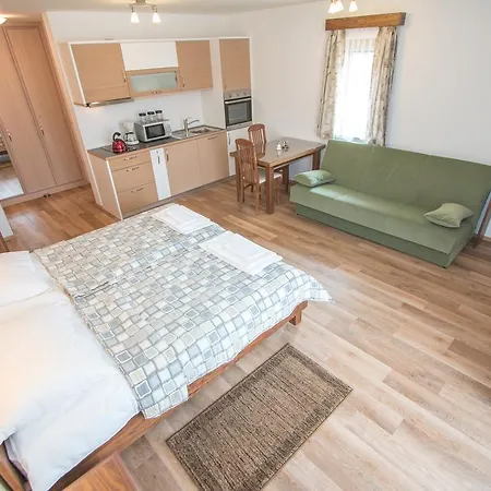 Vakantieboerderij Tourist Farm Megusar Škofja Loka