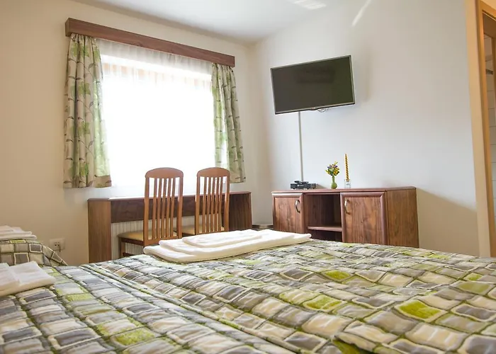 Tourist Farm Megusar שקופיה-לוקה