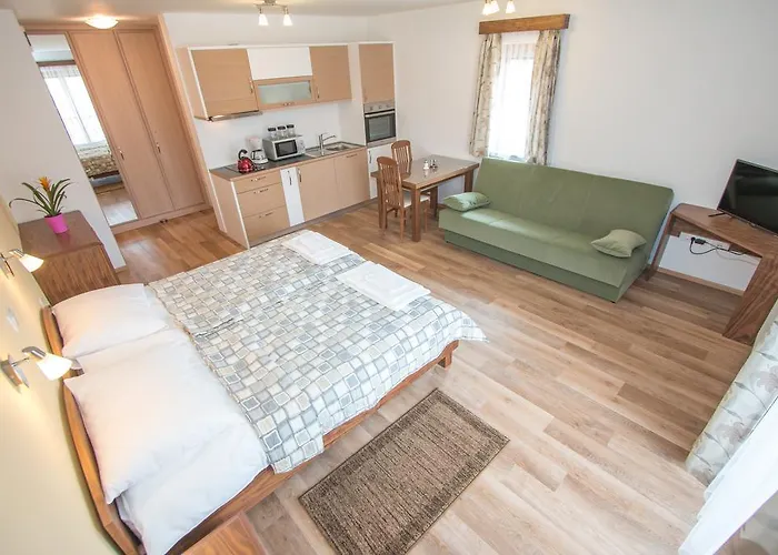 ファームステイ Tourist Farm Megusar Škofja Loka