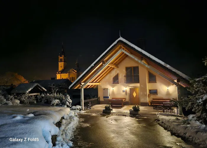 Tourist Farm Megusar ファームステイ